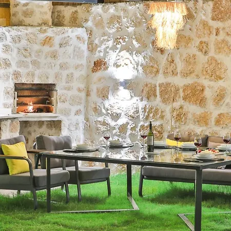 Mirador Villa *